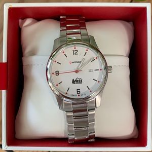 NEW Wenger City Active women’s stainless steel watch (adjustable)